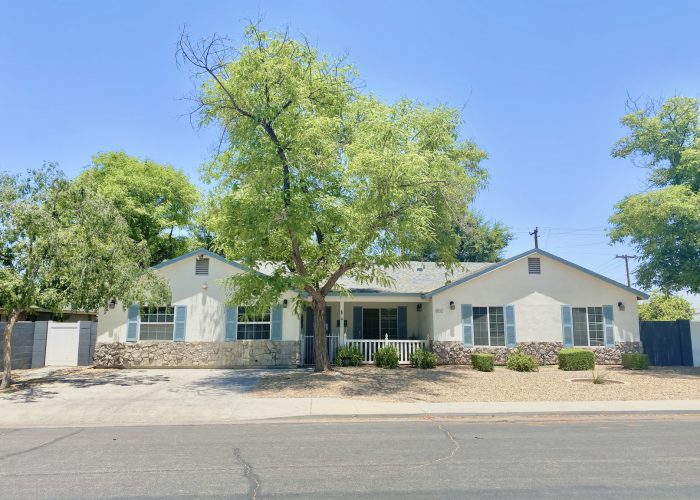 Country Villa in Mesa — exterior street view